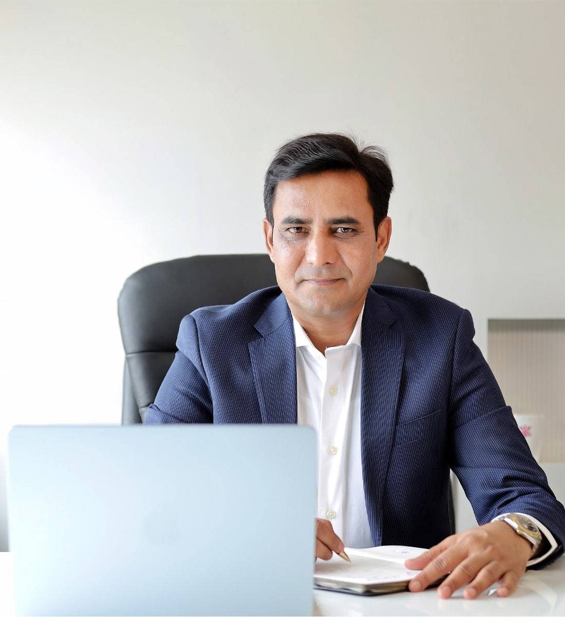 Dinesh-Yadav-Founder-Fine-Acers